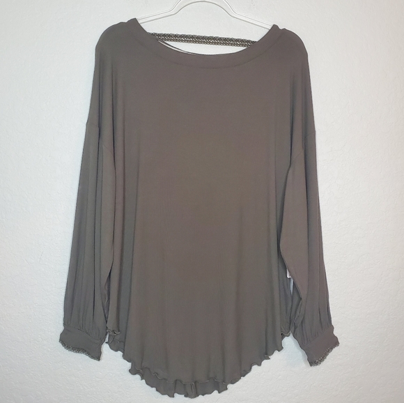 NWT FREE PEOPLE | Shimmy Shake Top Army Green - Picture 2 of 8